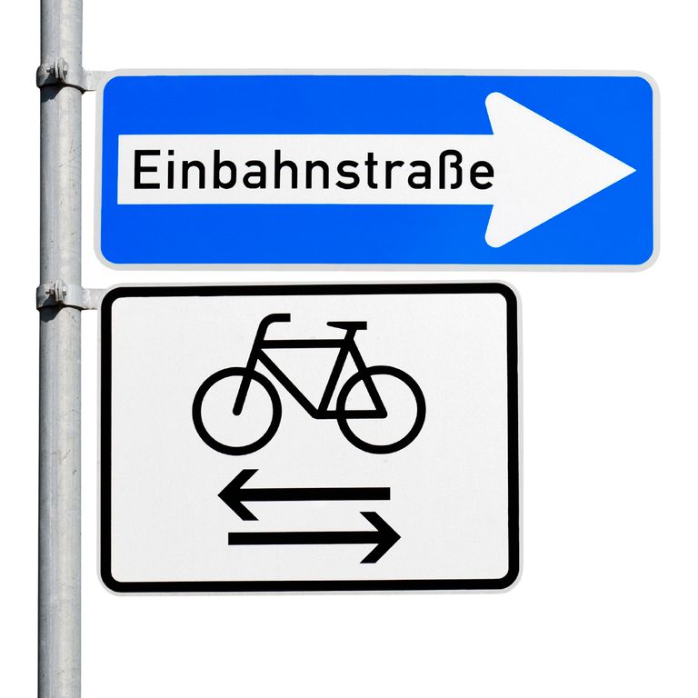 Fahrrad auch gegendie Einbahnstraße.